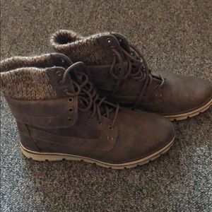 Cliffs women’s boots